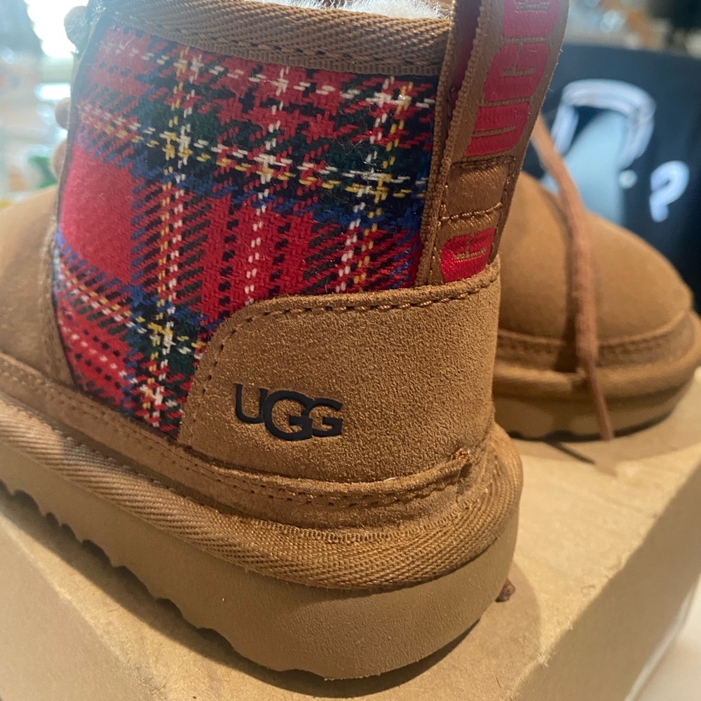 BRAND NEW TODDLER UGGS!